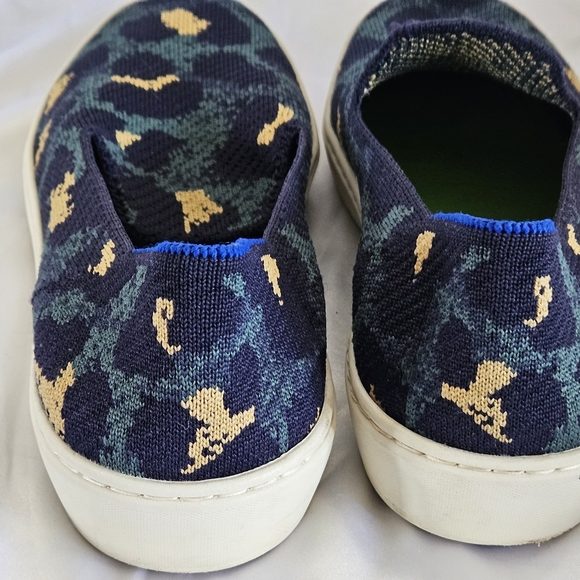 Rothy's Slip On Blue Spot Leopard Cheetah Print Sneakers Navy size 8 - Picture 6 of 16